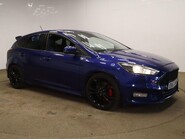 Ford Focus ST-2 3