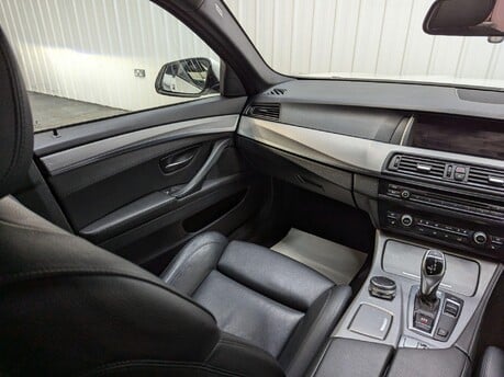 BMW 5 Series 530D M SPORT 47