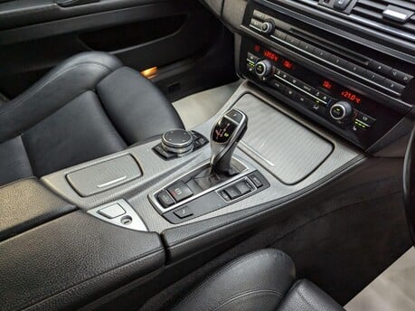 BMW 5 Series 530D M SPORT 81