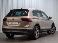 Volkswagen Tiguan SEL TSI 4MOTION DSG 2