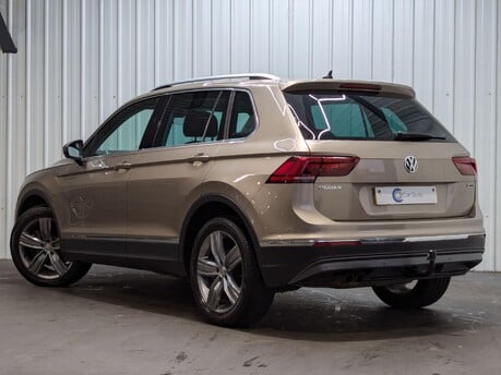 Volkswagen Tiguan SEL TSI 4MOTION DSG 11