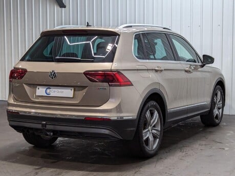 Volkswagen Tiguan SEL TSI 4MOTION DSG 42