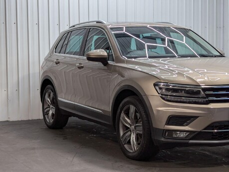 Volkswagen Tiguan SEL TSI 4MOTION DSG 18