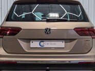 Volkswagen Tiguan SEL TSI 4MOTION DSG 41