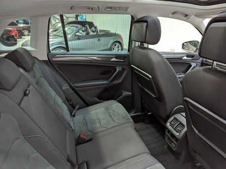 Volkswagen Tiguan SEL TSI 4MOTION DSG 60