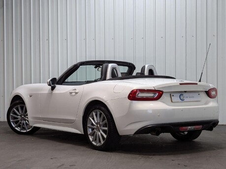 Fiat 124 Spider 1.4 MultiAir Lusso Plus Euro 6 2dr 18