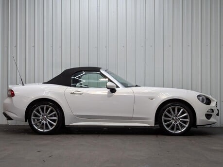 Fiat 124 Spider 1.4 MultiAir Lusso Plus Euro 6 2dr 23