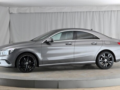 Mercedes-Benz CLA Class CLA 180 SPORT 5