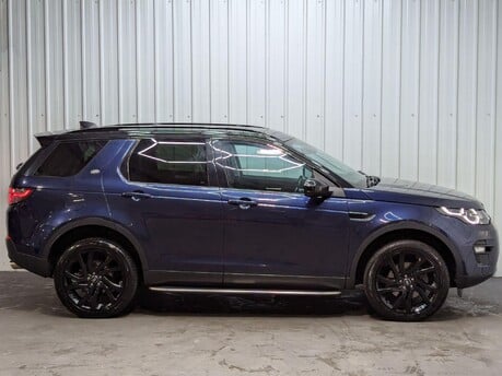 Land Rover Discovery Sport TD4 HSE BLACK 13