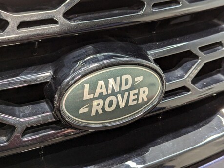 Land Rover Discovery Sport TD4 HSE BLACK 23