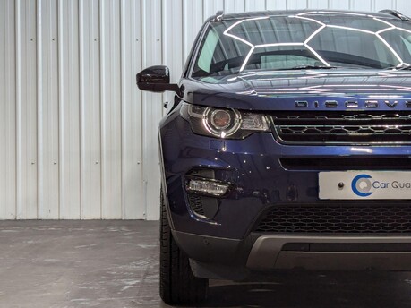 Land Rover Discovery Sport TD4 HSE BLACK 26