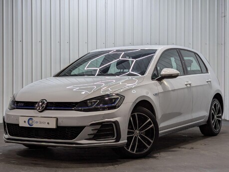 Volkswagen Golf GTE DSG 8