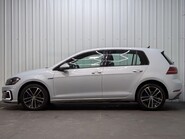 Volkswagen Golf GTE DSG 15