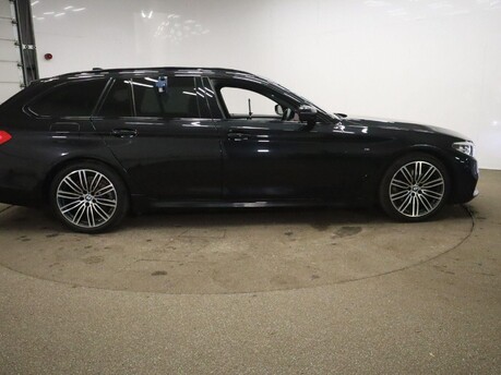 BMW 5 Series 520D M SPORT TOURING 4