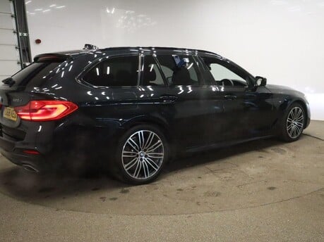 BMW 5 Series 520D M SPORT TOURING 5