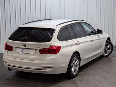 BMW 3 Series 318I SPORT TOURING 10