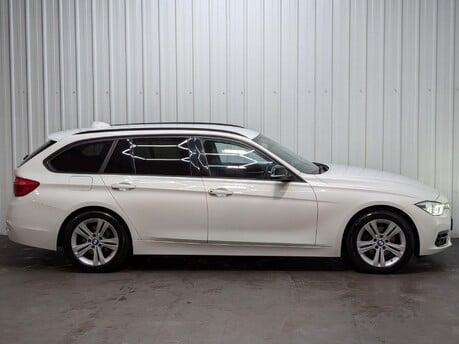 BMW 3 Series 318I SPORT TOURING 13