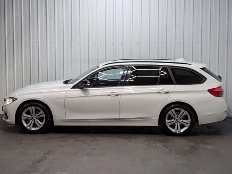 BMW 3 Series 318I SPORT TOURING 16