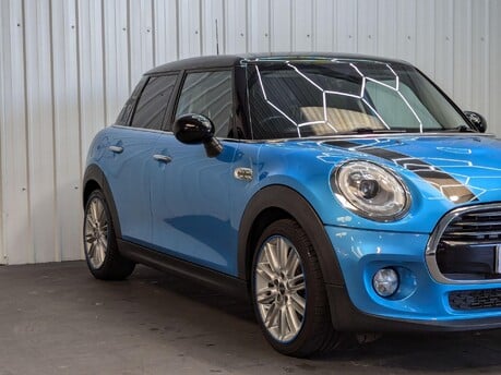 Mini Hatch COOPER 18