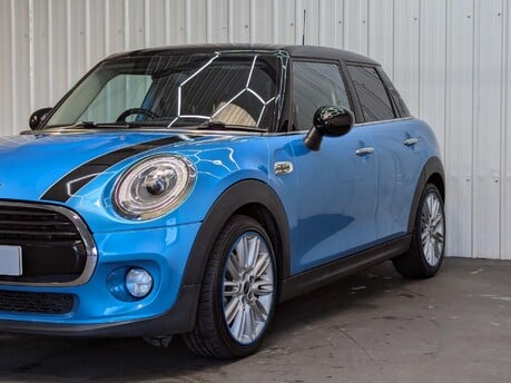 Mini Hatch COOPER 20