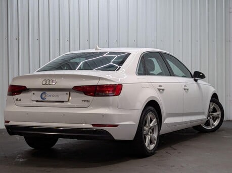 Audi A4 TFSI SPORT 2