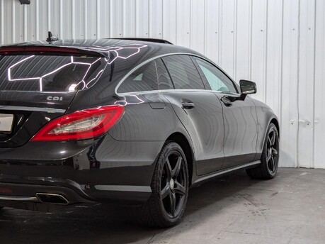 Mercedes-Benz CLS CLS350 CDI BLUEEFFICIENCY AMG SPORT 38