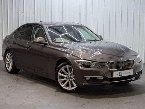 BMW 3 Series 320D MODERN