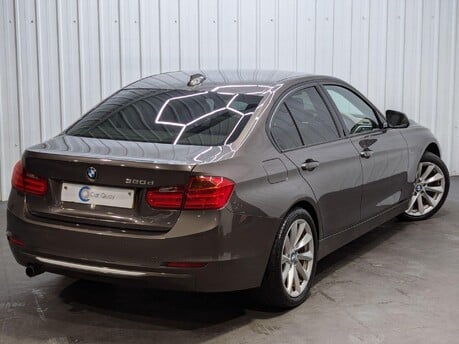 BMW 3 Series 320D MODERN 8