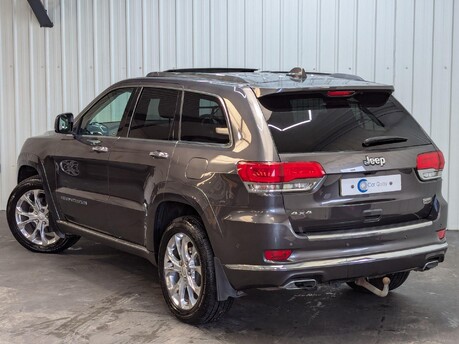 Jeep Grand Cherokee V6 MULTIJET II SUMMIT 12