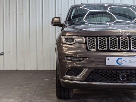 Jeep Grand Cherokee V6 MULTIJET II SUMMIT 23