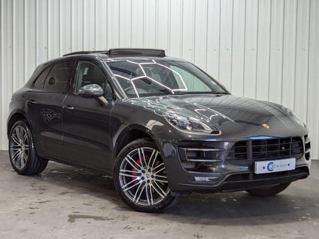 Porsche Macan TURBO PDK 1