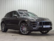 Porsche Macan TURBO PDK 4