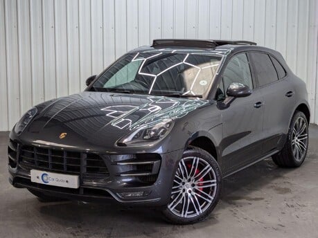 Porsche Macan TURBO PDK 7