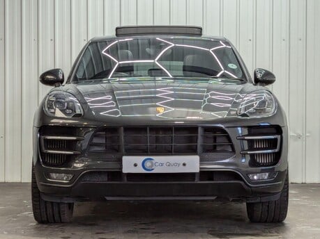 Porsche Macan TURBO PDK 17