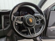 Porsche Macan TURBO PDK 68