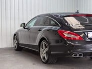 Mercedes-Benz CLS CLS63 AMG 35