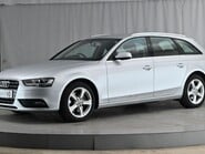 Audi A4 AVANT TFSI QUATTRO SE 1