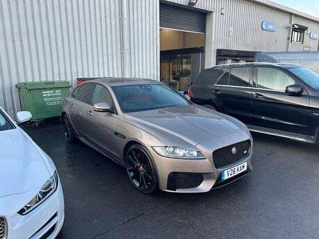 Jaguar XF V6 S 4