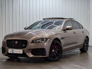 Jaguar XF V6 S 8