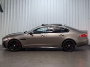 Jaguar XF V6 S 16