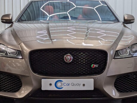 Jaguar XF V6 S 24