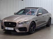 Jaguar XF V6 S 25