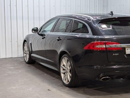 Jaguar XF D V6 S PORTFOLIO SPORTBRAKE 35