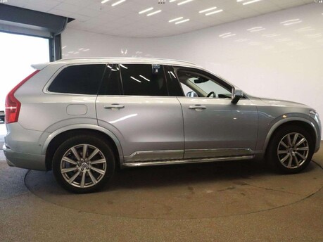 Volvo XC90 T5 INSCRIPTION AWD 4