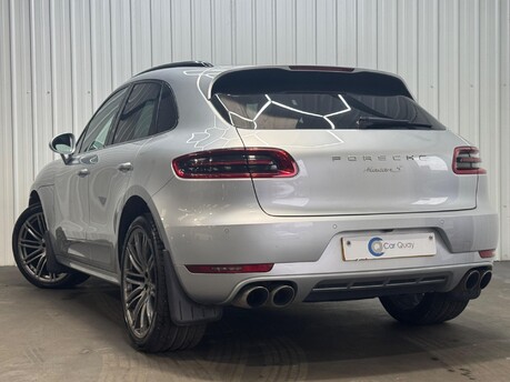 Porsche Macan S PDK 9