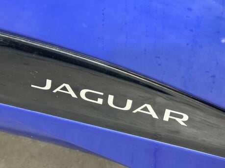 Jaguar I-Pace S 33