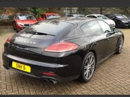 Porsche Panamera V8 TURBO PDK 3