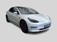 Tesla Model 3 LONG RANGE AWD 1