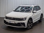 Volkswagen Tiguan R-LINE TECH TDI 4MOTION DSG 9