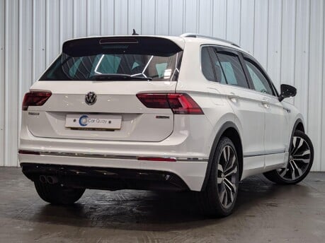 Volkswagen Tiguan R-LINE TECH TDI 4MOTION DSG 10